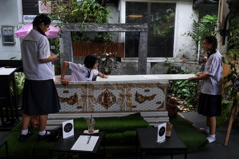 Café de prise de conscience de la mort Bangkok