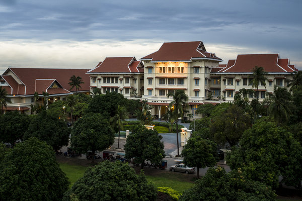 raffles royal