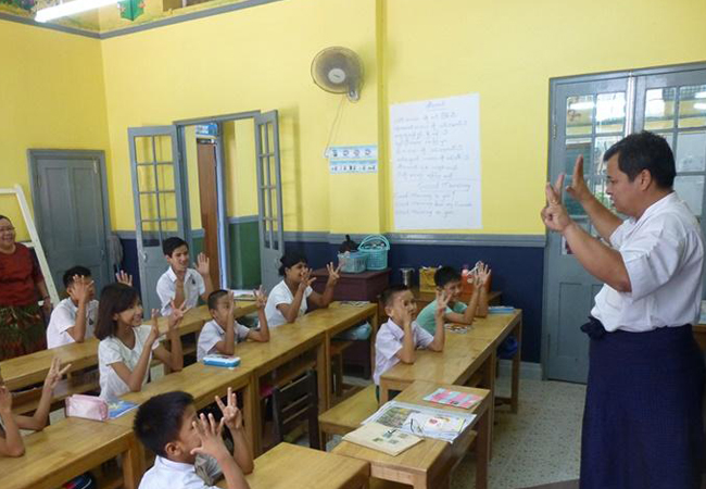 Une école en Birmanie