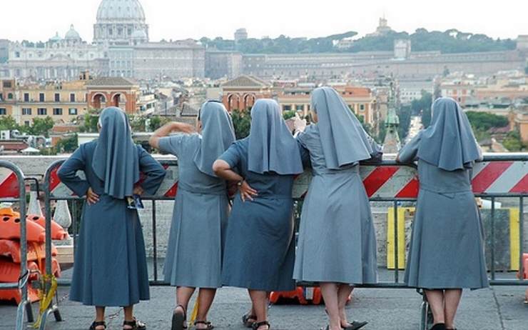 religieuses vatican burnout