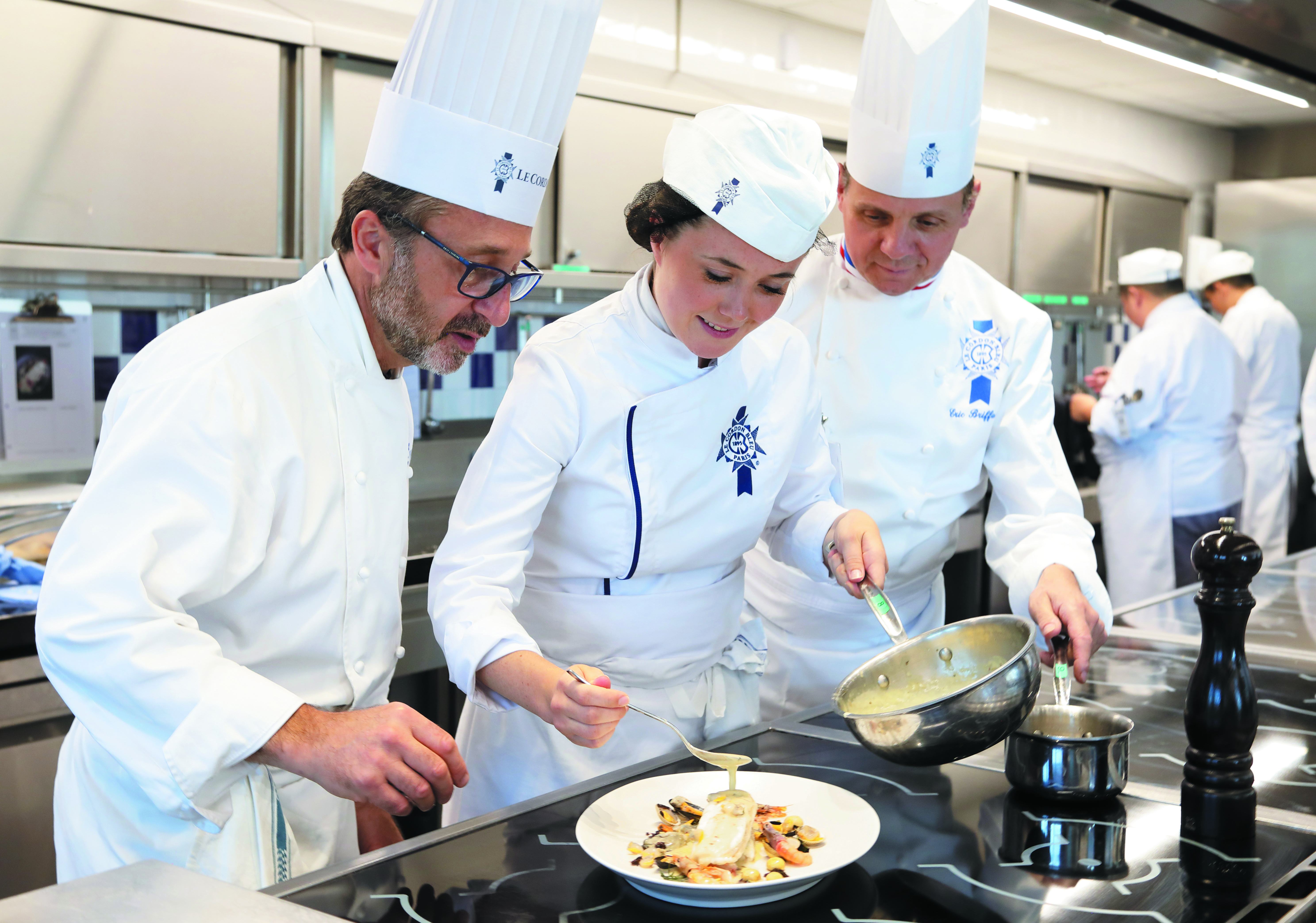 Le Cordon Bleu Paris Chef Caussimon Etudiante Chef Briffard Cuisine_1