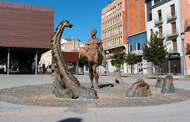 sculpture de Sant Jordi, à Figueres