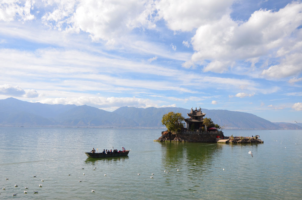 Le lac Erhai près de Dali dans la province chinoise du Yunnan