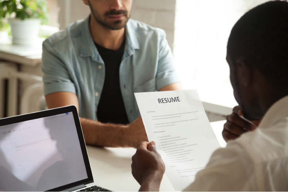 entretien d'embauche avec CV