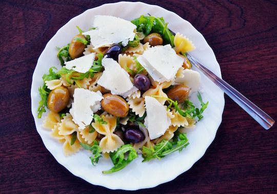Une salade de pâtes