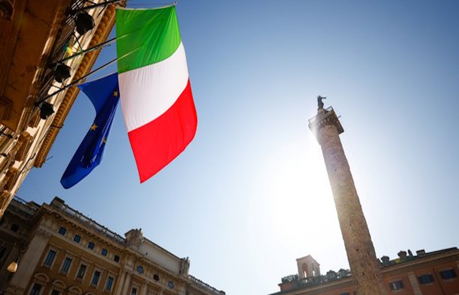 Photo prise devant le Parlement à Rome