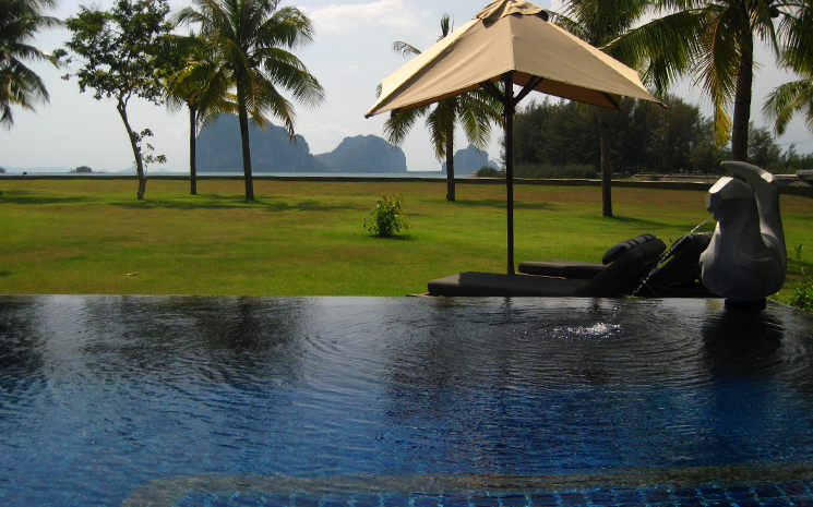 Propriete-mer-andaman-thailande-piscine-Pierre-QUEFFELEC