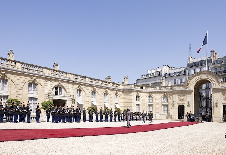 mohamed bin zayed était en visite à Paris 