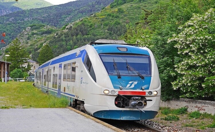train trenitalia