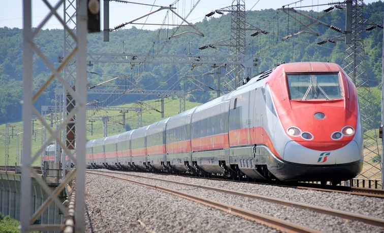 train frecciarossa milan rome