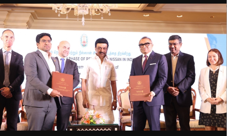 Signature d'un accord entre l'Alliance Renault-Nissan et le gouvernement du Tamil Nadu, le 13 février 2023 à Chennai, en Inde