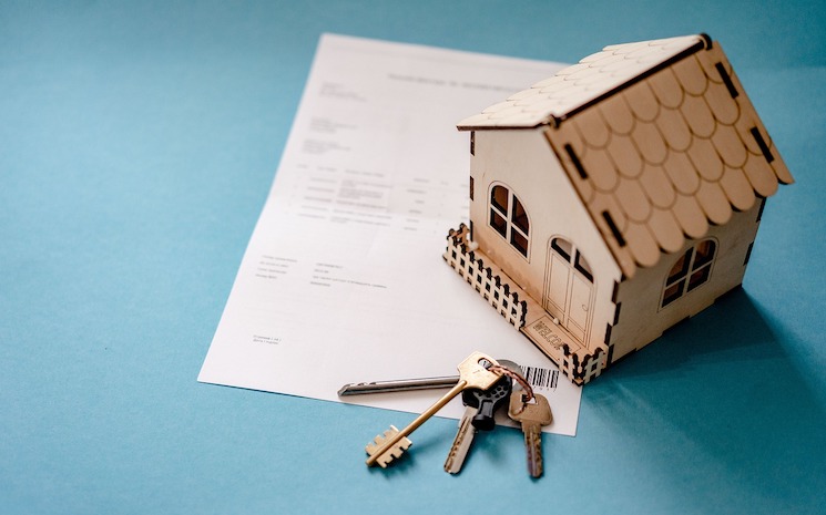 Maison, contrat et clé