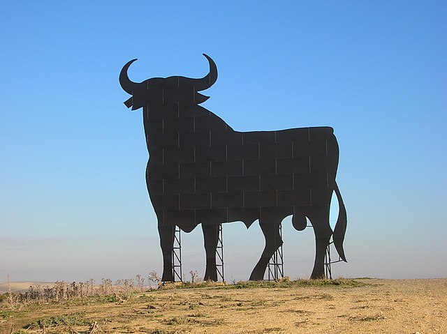 Toro_Osborne_symbole espagne_CC BY-SA 3.0