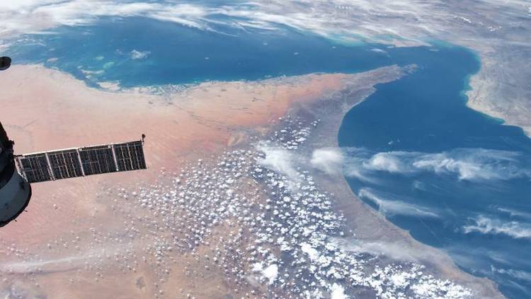 images oman UAE space