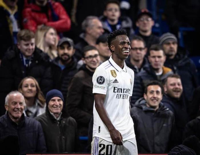 le footaballeur vinicius jr victime de racisme à valencia