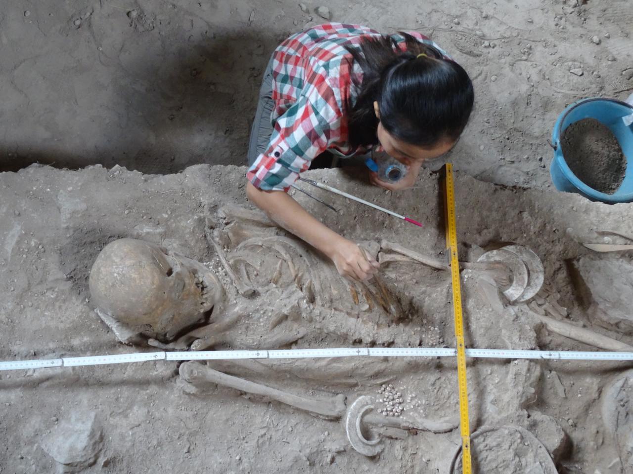Sur les traces des premiers hommes préhistoriques du Cambodge