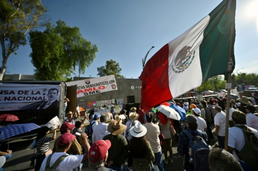 Manifestation contre le projet de réforme de la constitution au Mexique