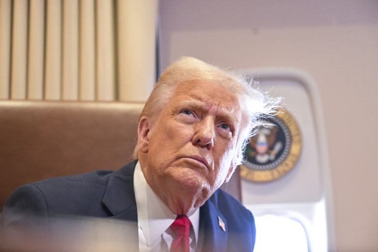 米国の関税を登ると、トランプはアルミニウムと輸入鋼を標的にします