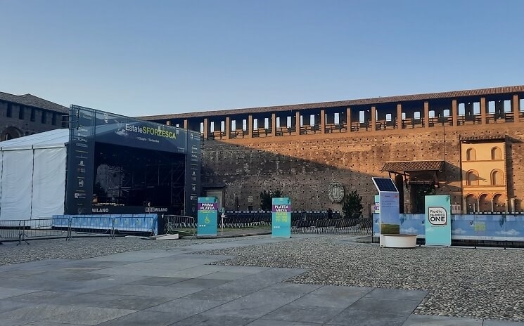 scène de concert au castello sforzesco de Milan