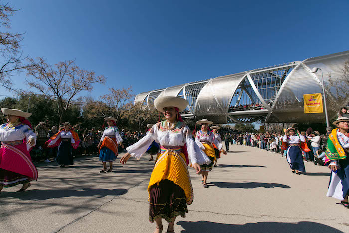 Grand Defile du Carnaval 2020 à Madrid Río