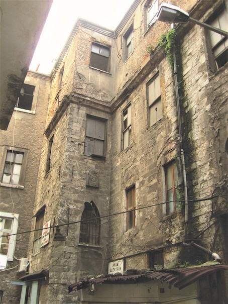 Immeuble Saint-Pierre avant restauration