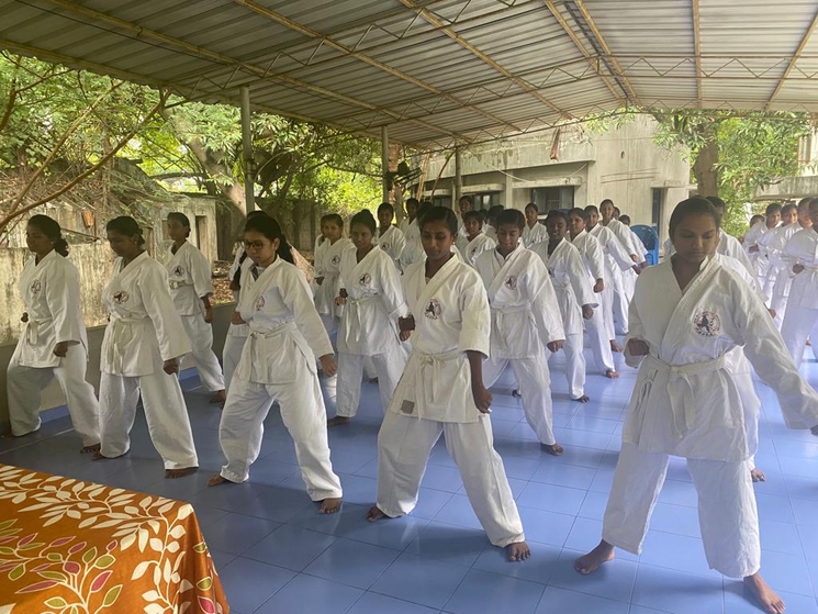 Cours de Karaté. Image : FHI