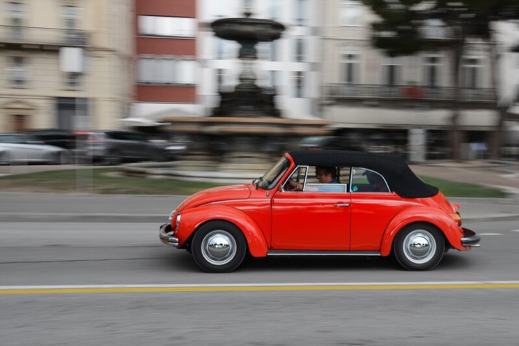 voiture rouge
