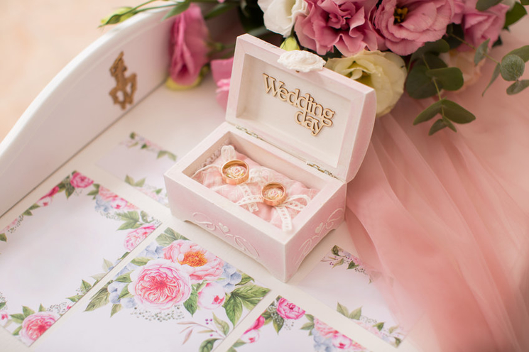 Boite a bijoux wedding day avec fleurs