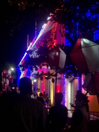 Le consulat france pondichery illuminé le 14 juillet