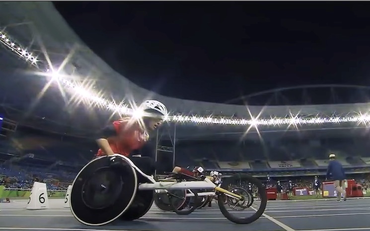 coureur olympique en fauteuil roulant