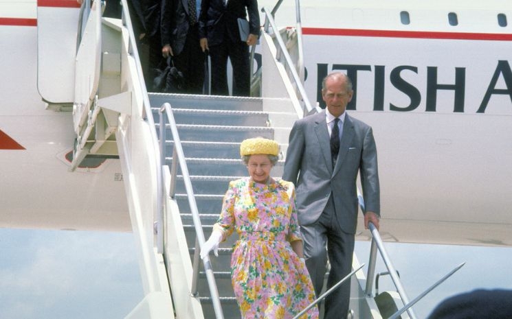 aiplane elizabeth duke of edinburgh
