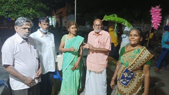 Kirti Chandak et d'autres artistes inaugurant le festival zero déchets à Pondichéry