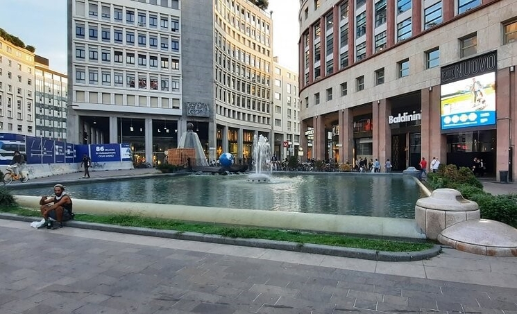 fontaine san babila