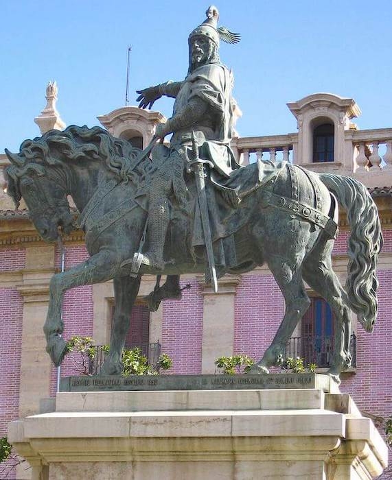 la statue de jacques 1er d'Aragon à Valencia