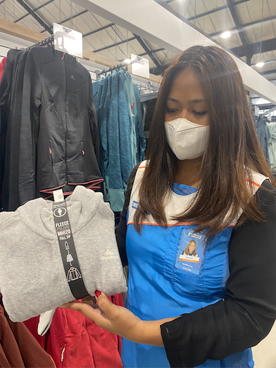 veste polaire Decathlon fabriquee avec des bouteilles recyclees